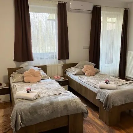 ゲストハウス Apartments-rooms Vogrinec プトゥイ